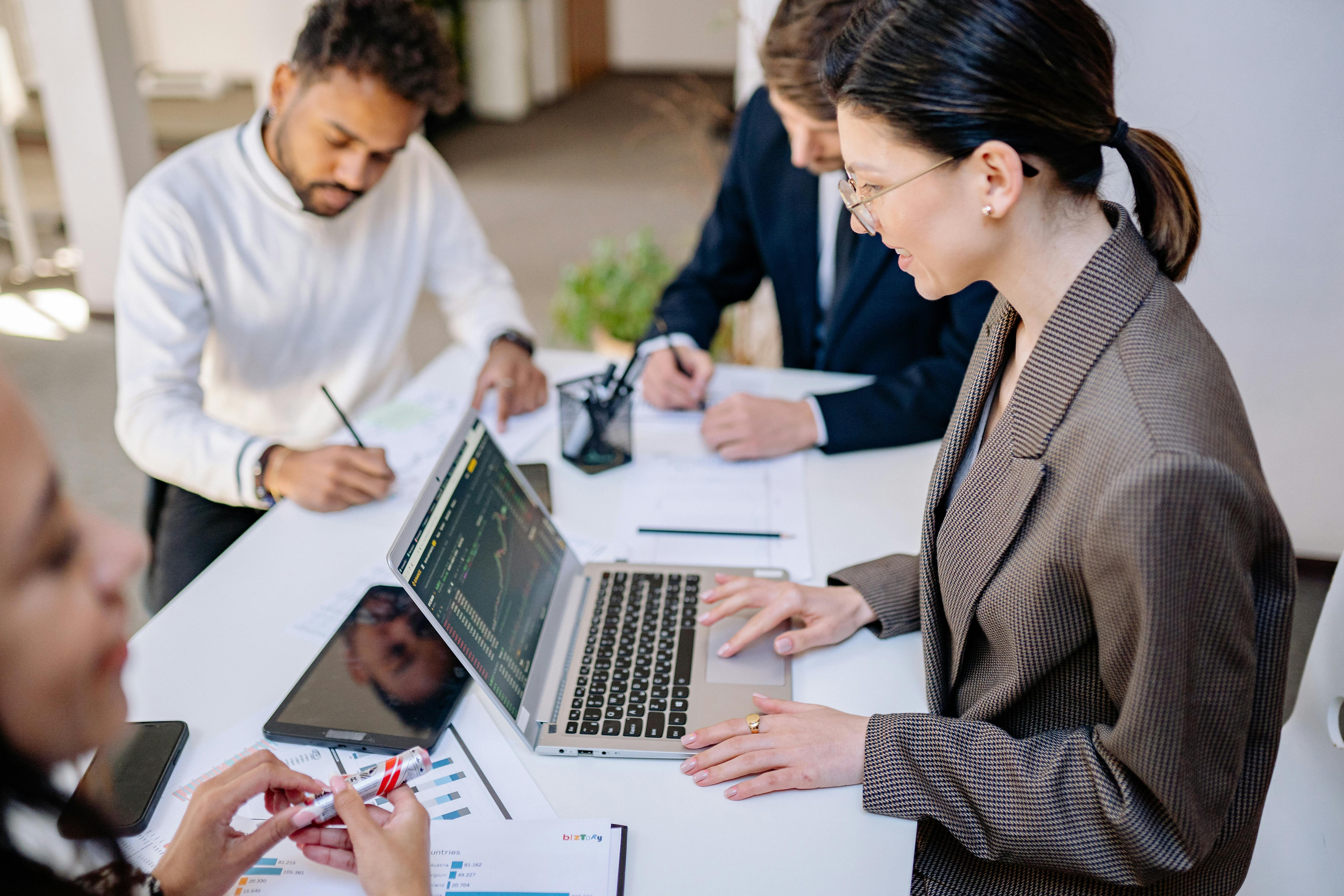 Corporate Support Agent